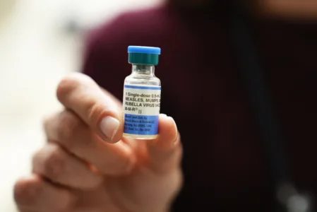 US school vaccination  rates inch down yet again
